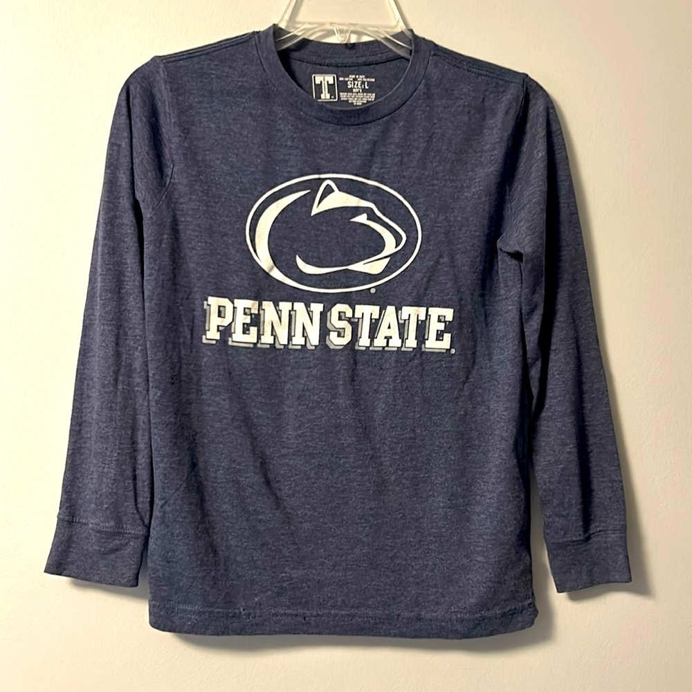 Penn State Large Boys super soft Penn State long sleeve Tee!